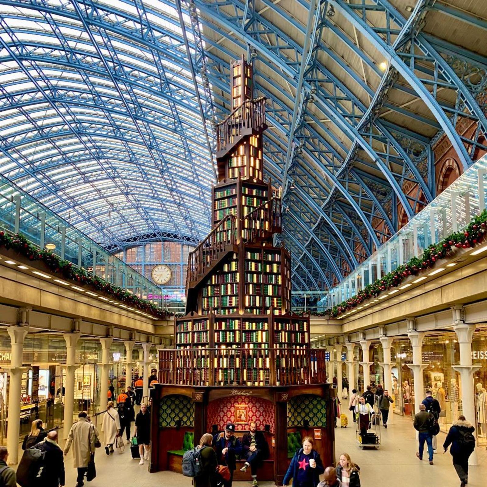 3 November 2023- The ‘reading’ tree at St. Pancras, is not just a festive centrepiece; it's a literary wonderland 